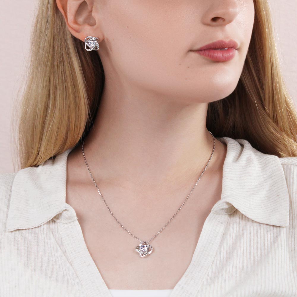 Make Her Feel Special This Valentine's Day with this Necklace and Earring Set!